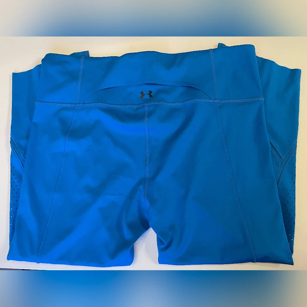 Under Armour Women's Vibrant Blue Capri Exercise Pants ~ Size XL - Picture 5 of 9